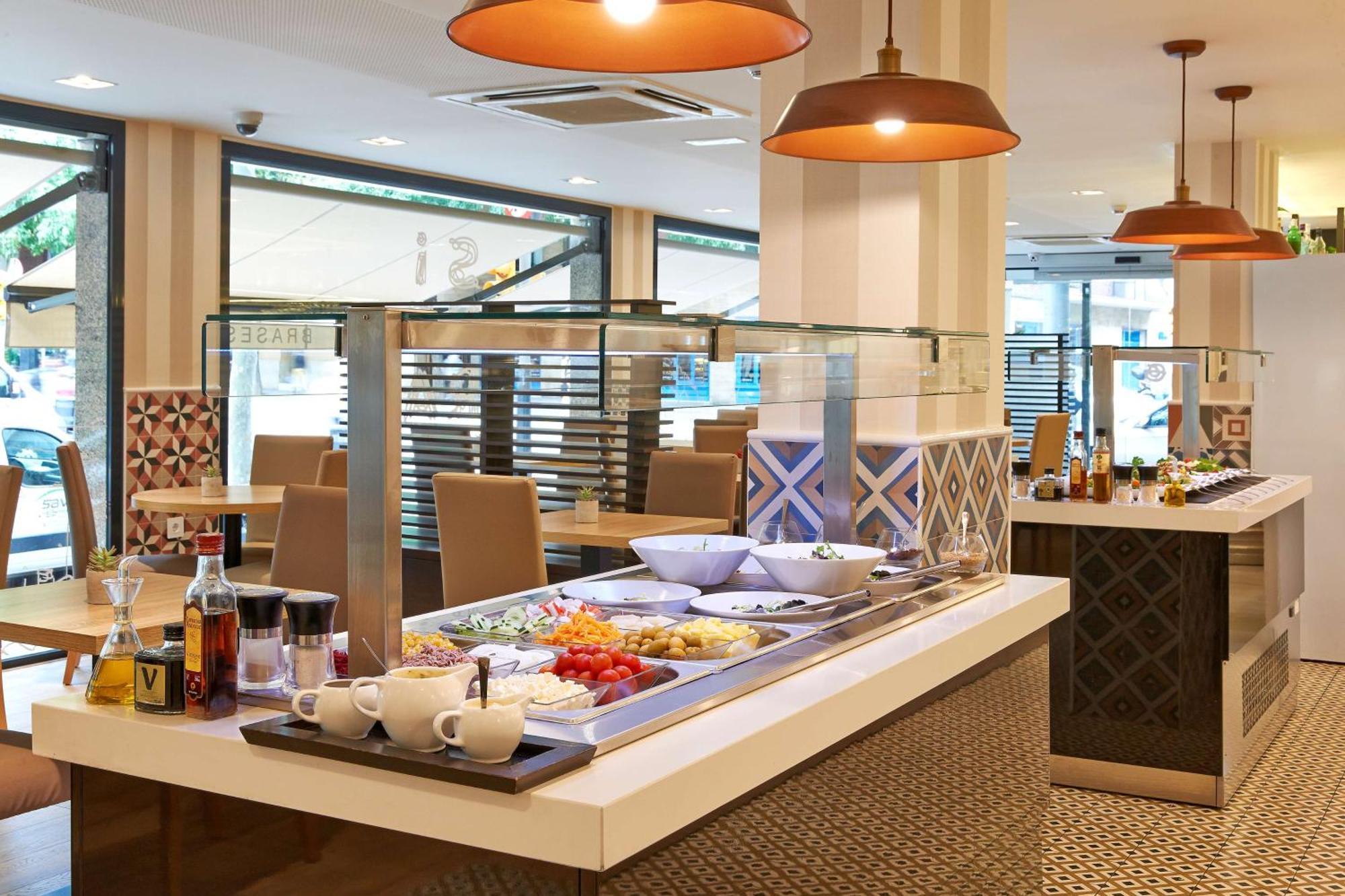 Nh Barcelona Les Corts — Zdjęcia 2